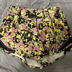 Lululemon Athletica Black and Pink Athletic Shorts Lightweight Moisture-Wicking